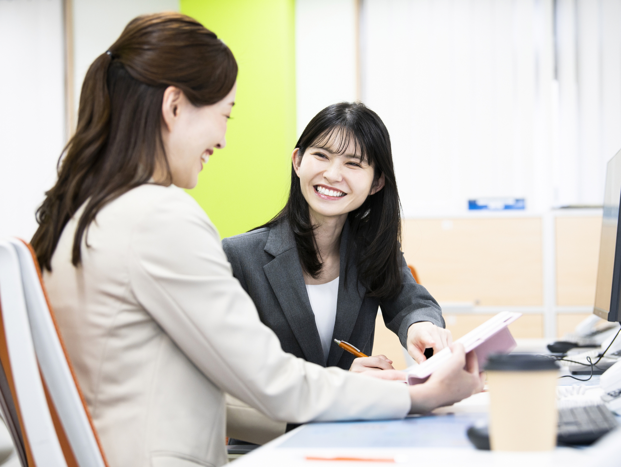 slider-img04 slider-img04